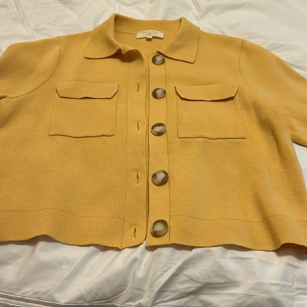 Sézane Betty EUC size S color not available online anymore.🌞